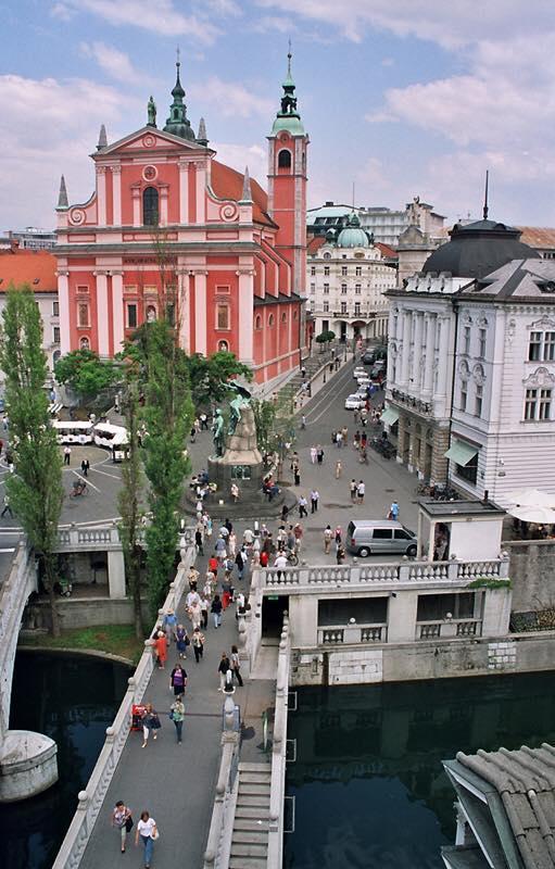 Khan Apartments Ljubljana Exteriör bild